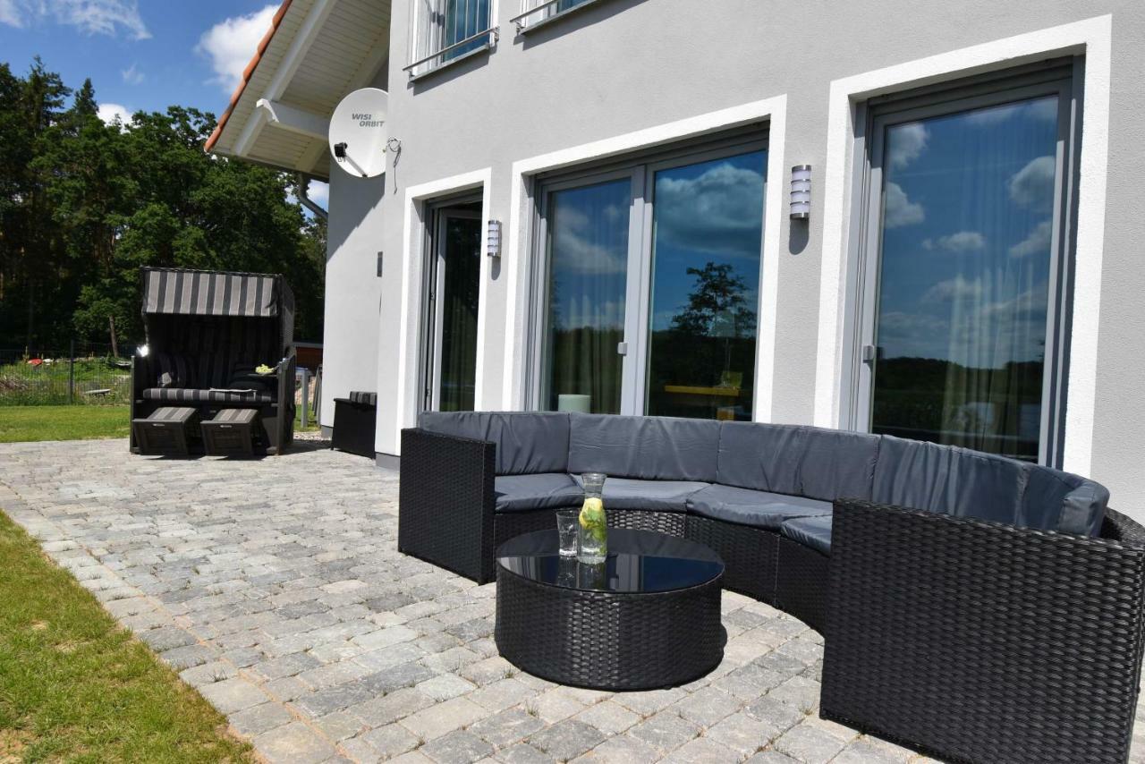 Luxus-See-Domizil Mit Sauna, Kamin Und Boot-130 Qm Fuer 6 Personen Krakow am See Extérieur photo