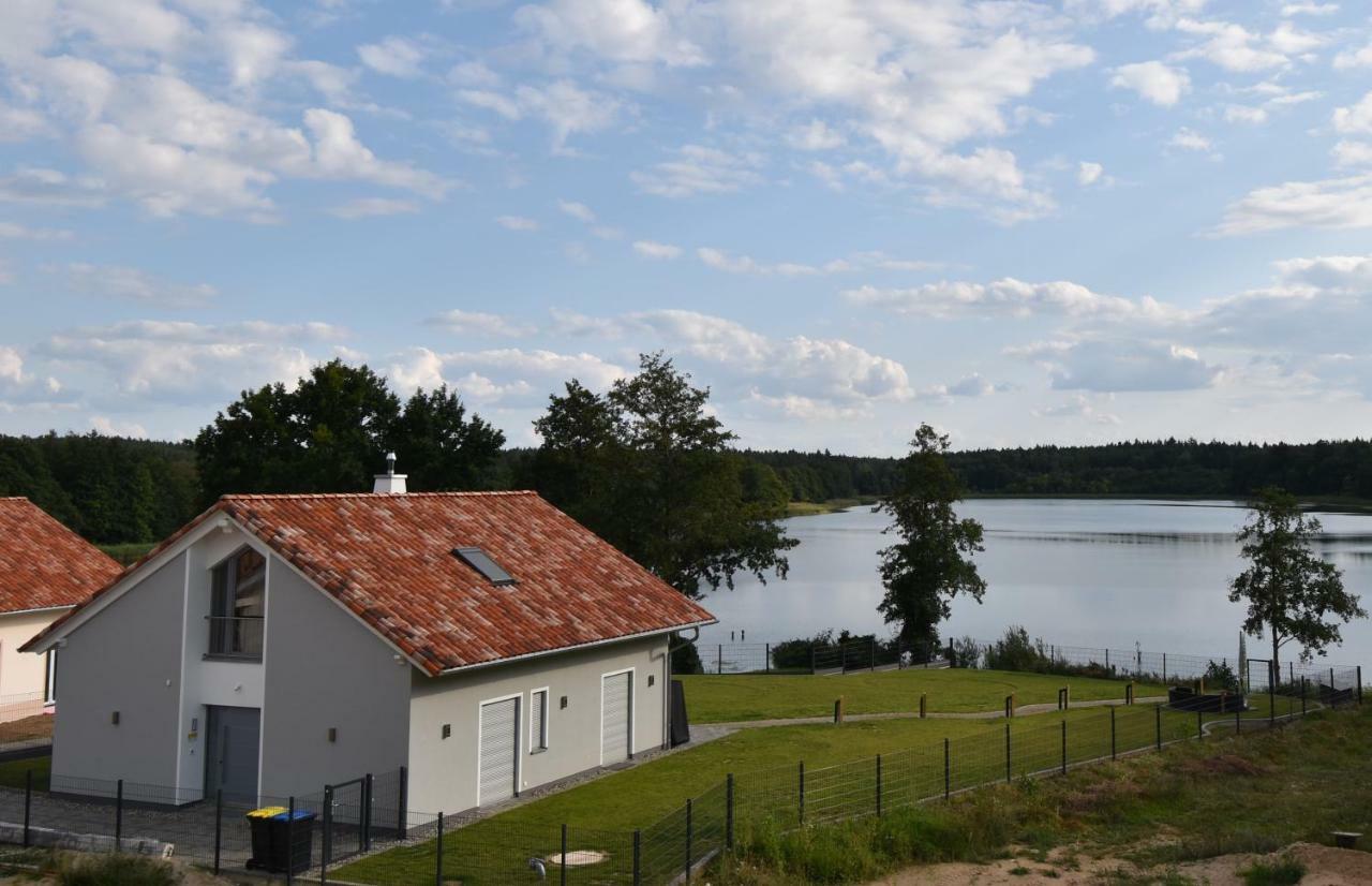 Luxus-See-Domizil Mit Sauna, Kamin Und Boot-130 Qm Fuer 6 Personen Krakow am See Extérieur photo